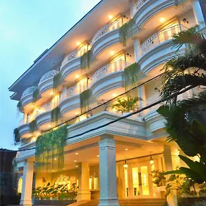 Amalfi 3*, Seminyak Indonesië